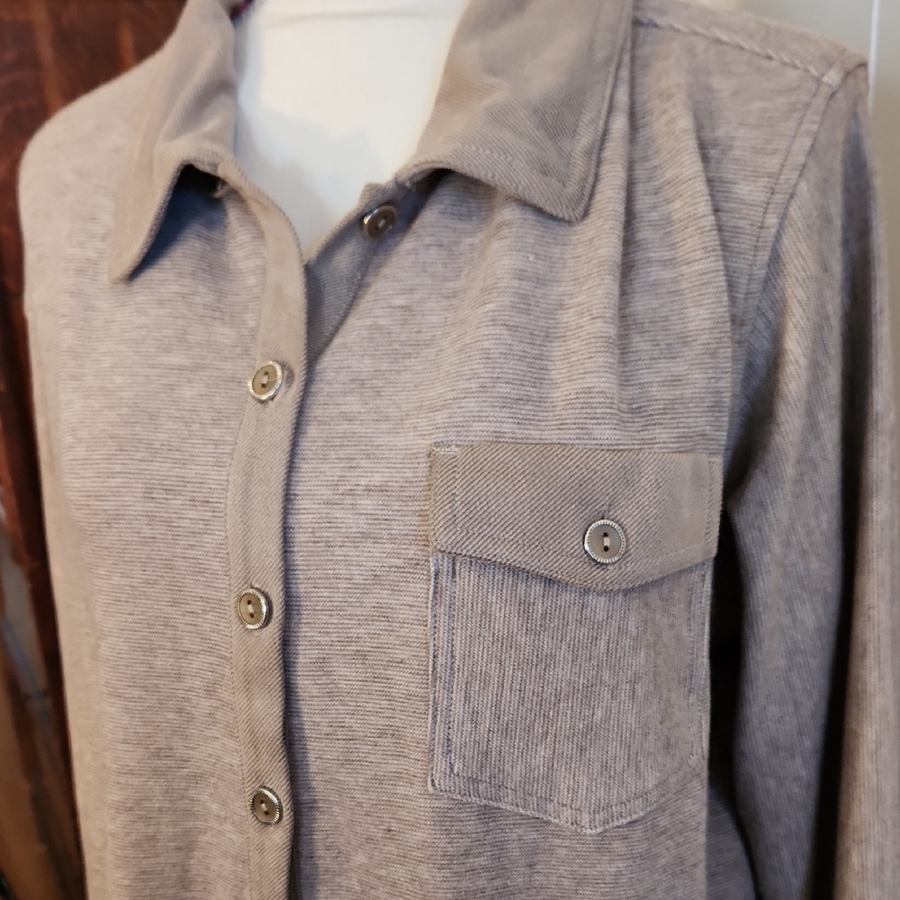 Isaac Mizrahi Tan and Pink Shirt - Picture 3 of 13